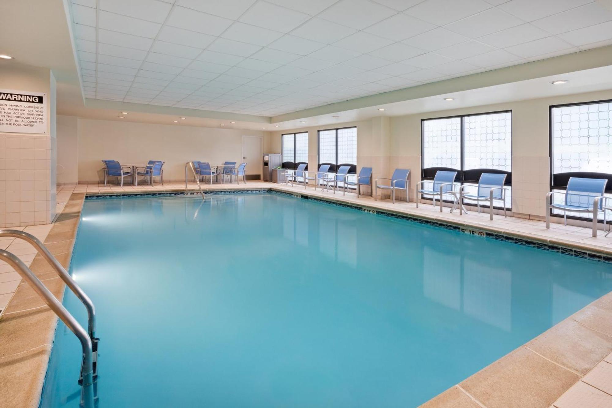 Holiday Inn Express & Suites Cincinnati Riverfront By Ihg Covington Exteriör bild