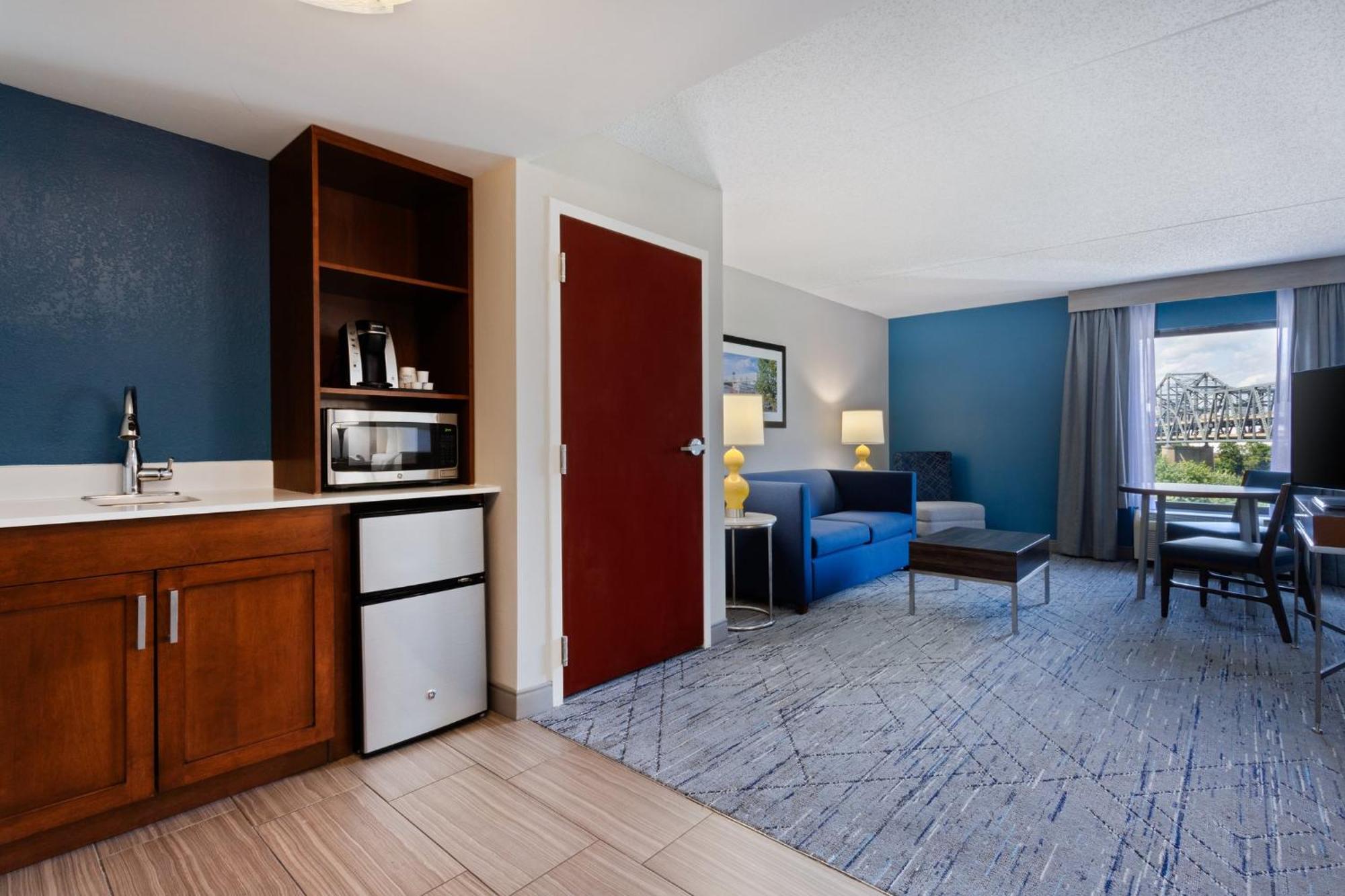 Holiday Inn Express & Suites Cincinnati Riverfront By Ihg Covington Exteriör bild