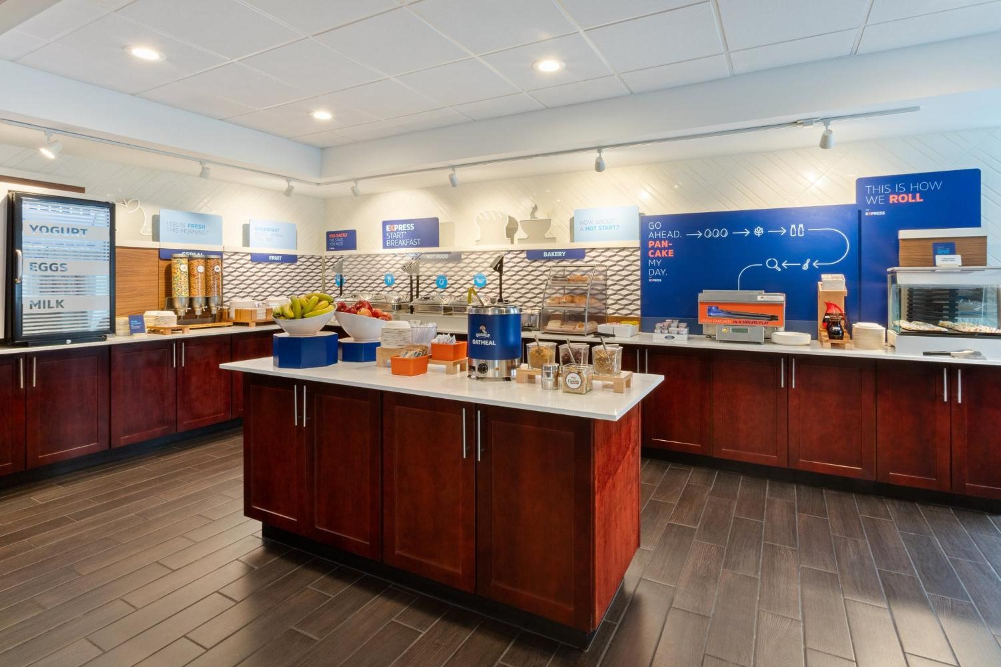 Holiday Inn Express & Suites Cincinnati Riverfront By Ihg Covington Exteriör bild