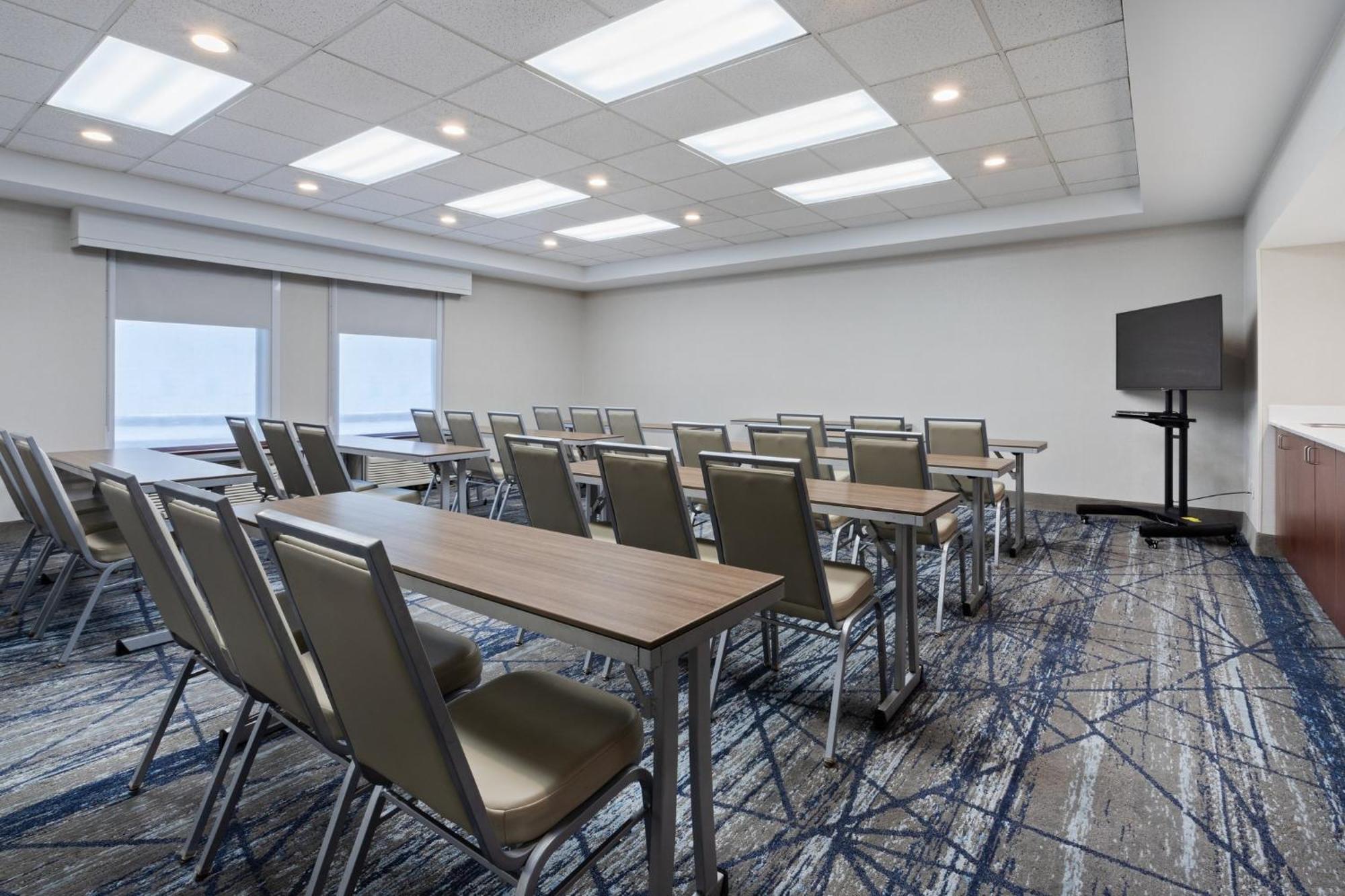 Holiday Inn Express & Suites Cincinnati Riverfront By Ihg Covington Exteriör bild