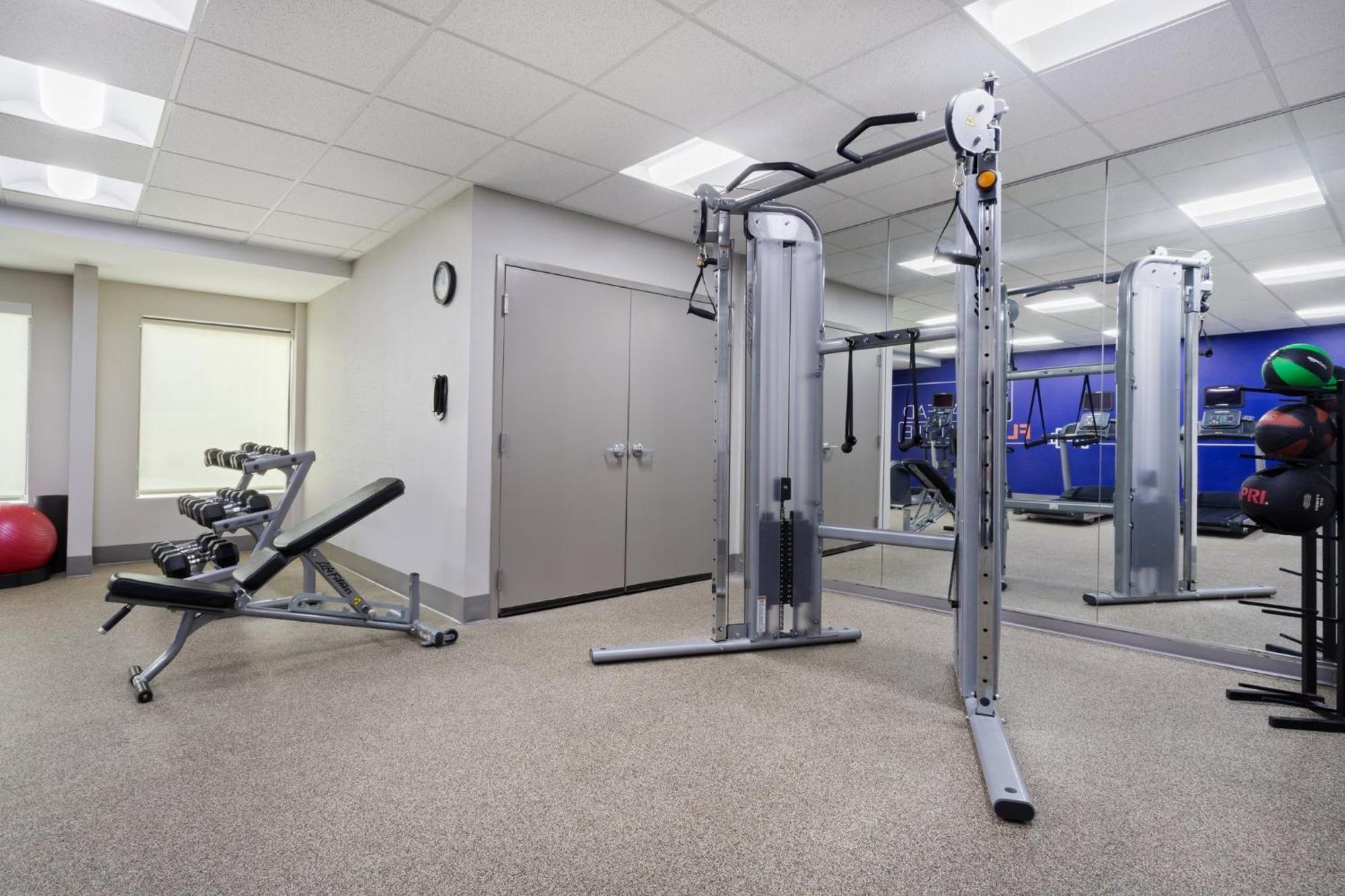 Holiday Inn Express & Suites Cincinnati Riverfront By Ihg Covington Exteriör bild