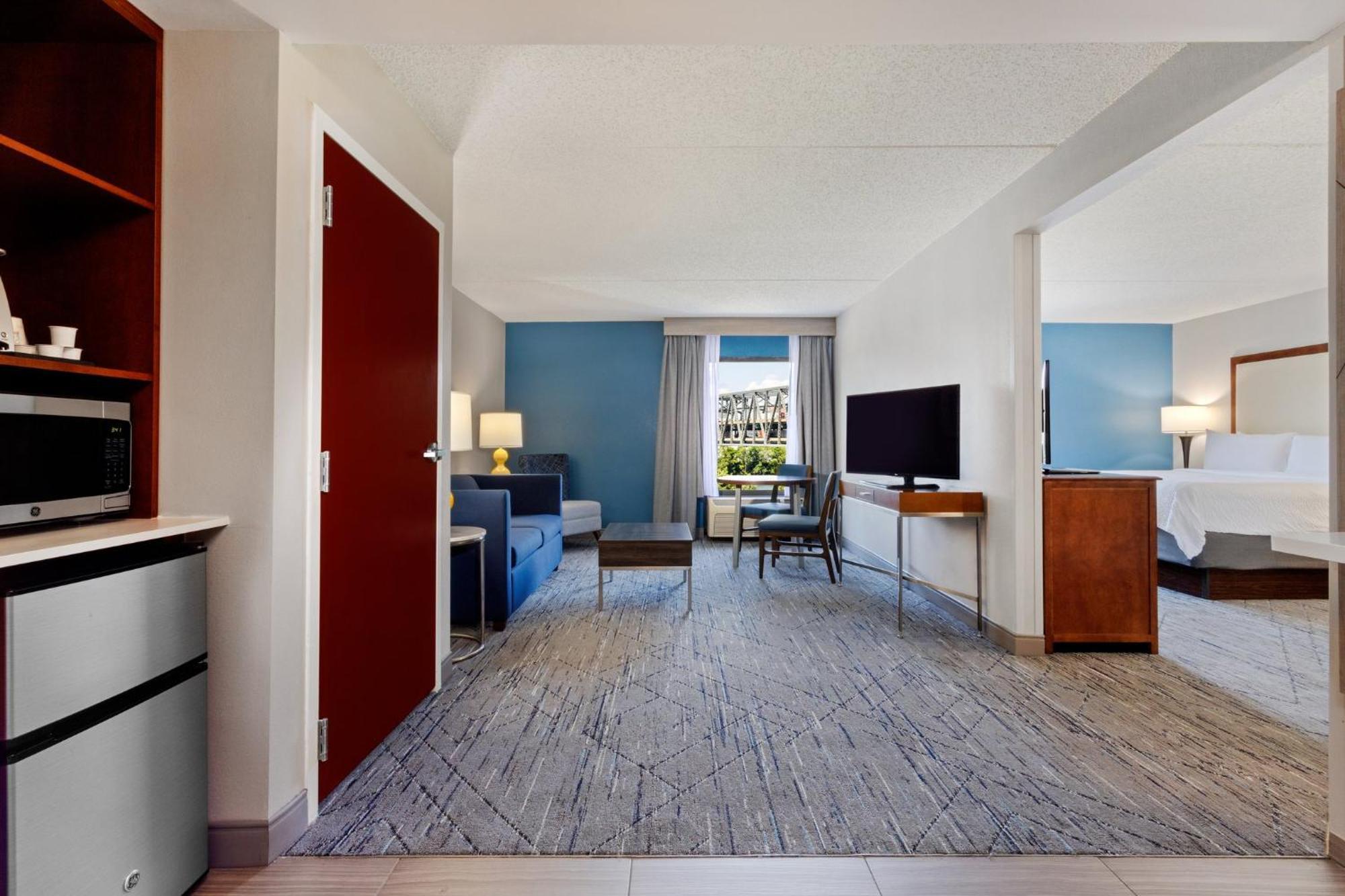 Holiday Inn Express & Suites Cincinnati Riverfront By Ihg Covington Exteriör bild