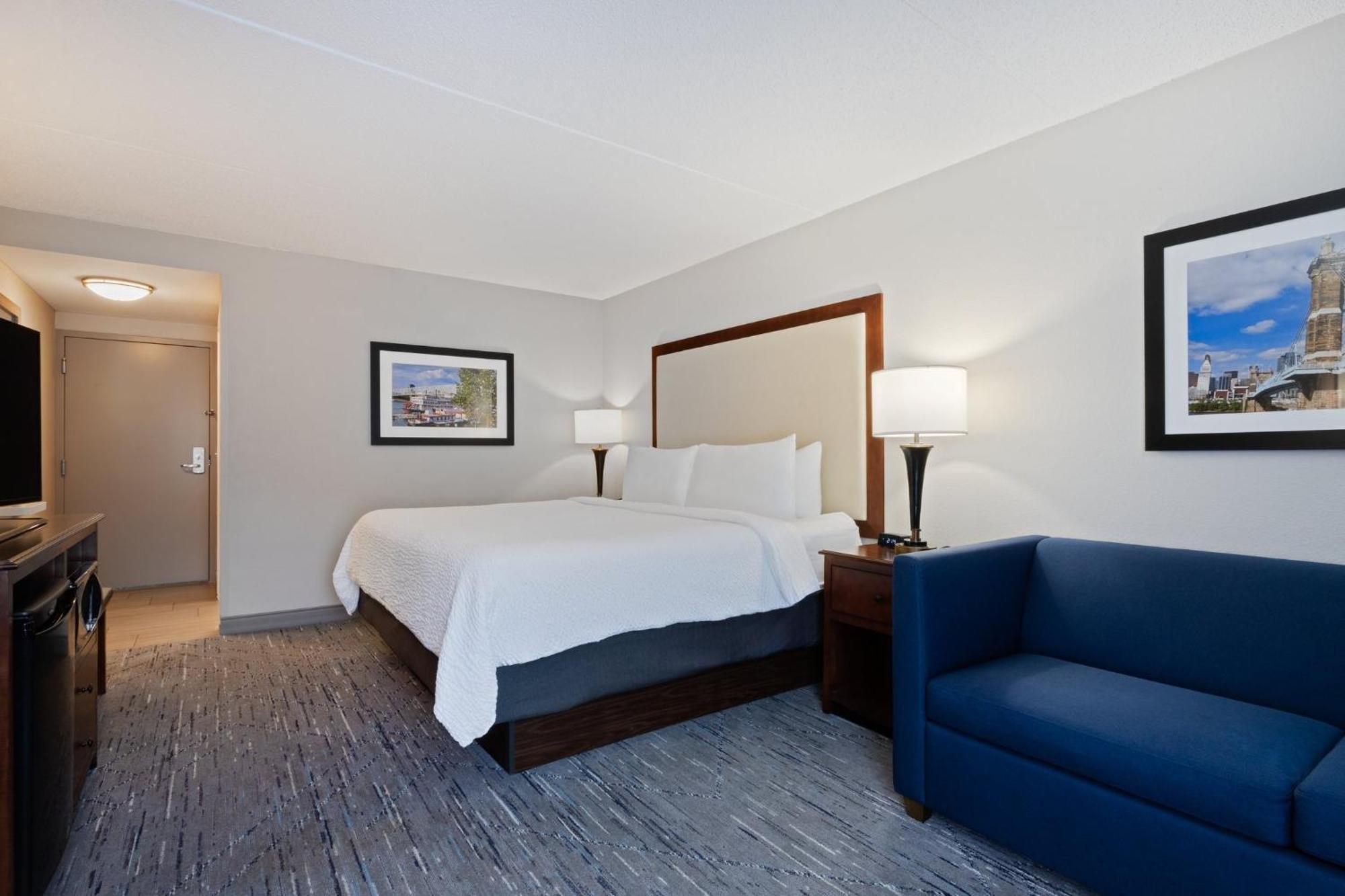 Holiday Inn Express & Suites Cincinnati Riverfront By Ihg Covington Exteriör bild