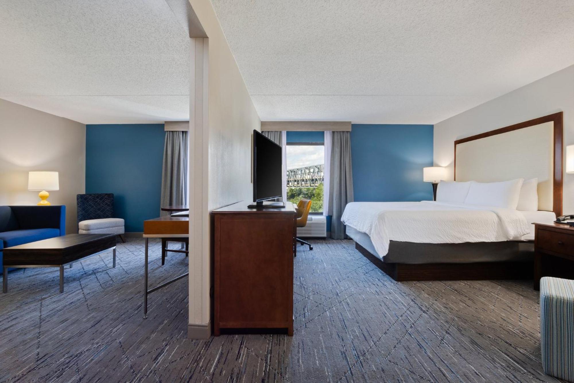 Holiday Inn Express & Suites Cincinnati Riverfront By Ihg Covington Exteriör bild