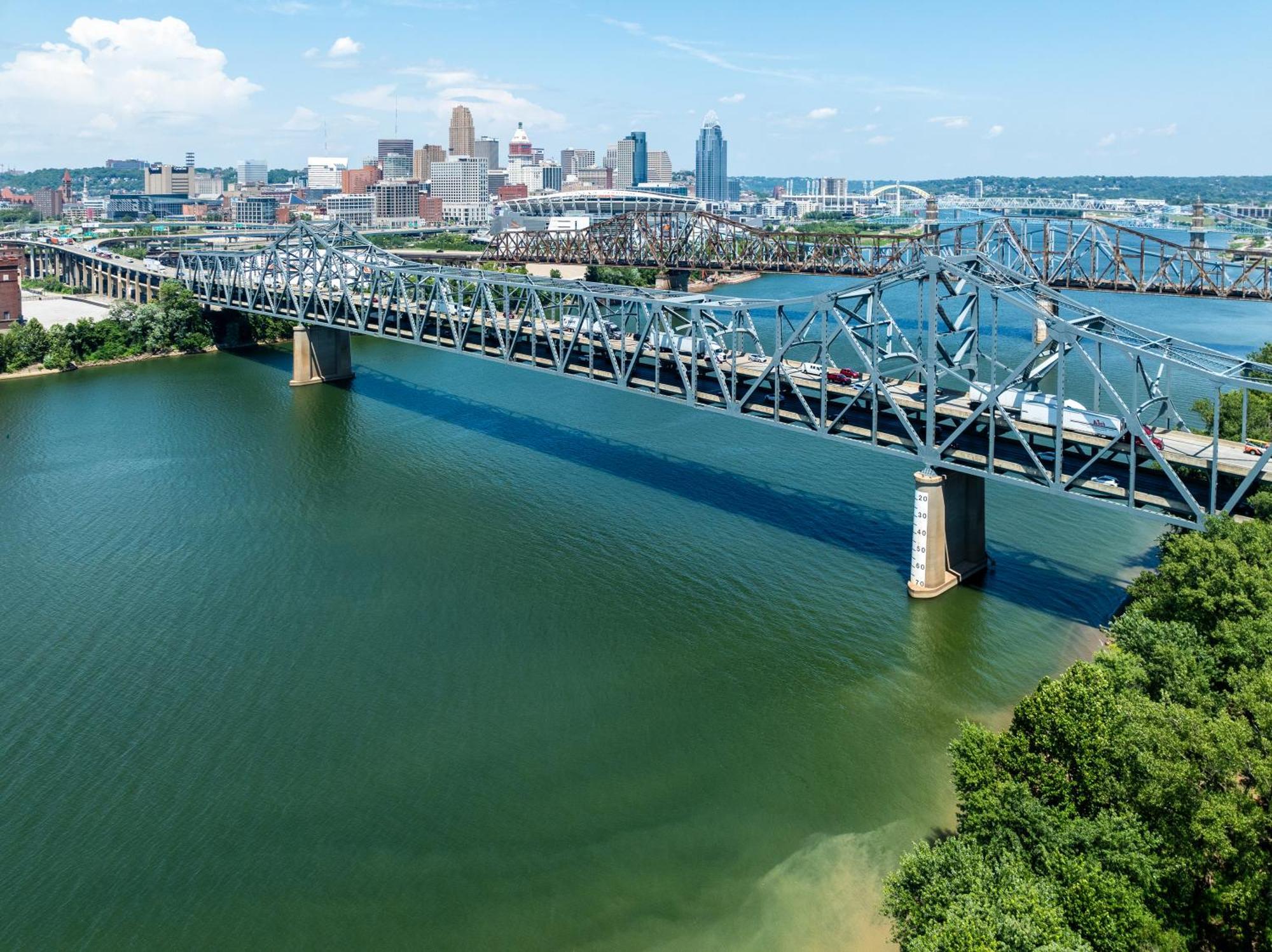 Holiday Inn Express & Suites Cincinnati Riverfront By Ihg Covington Exteriör bild
