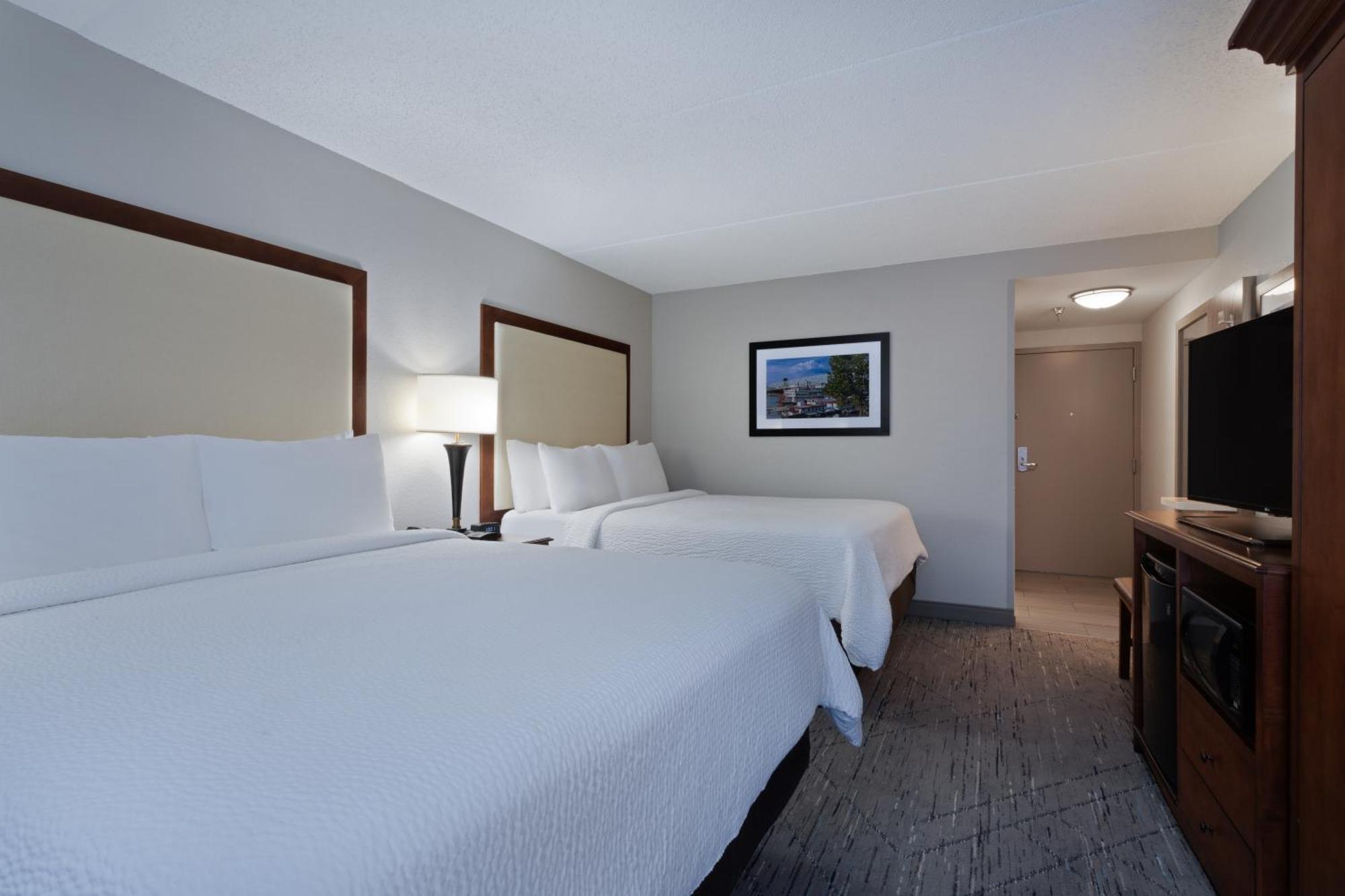 Holiday Inn Express & Suites Cincinnati Riverfront By Ihg Covington Exteriör bild
